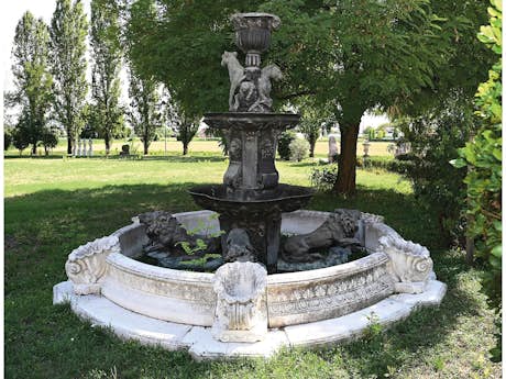 Leonider Parkbrunnen